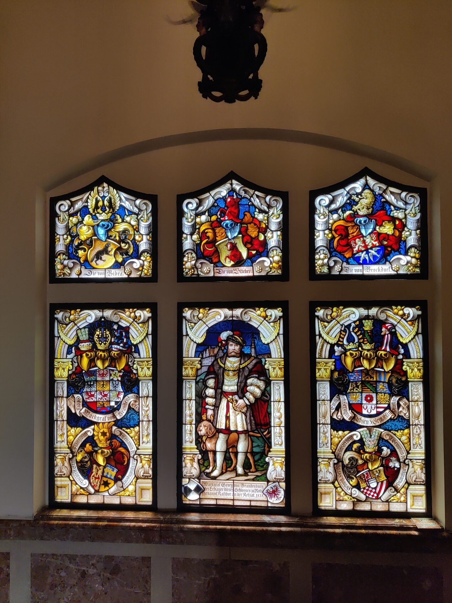 Im Treppenhaus des Schlosses Ratibor