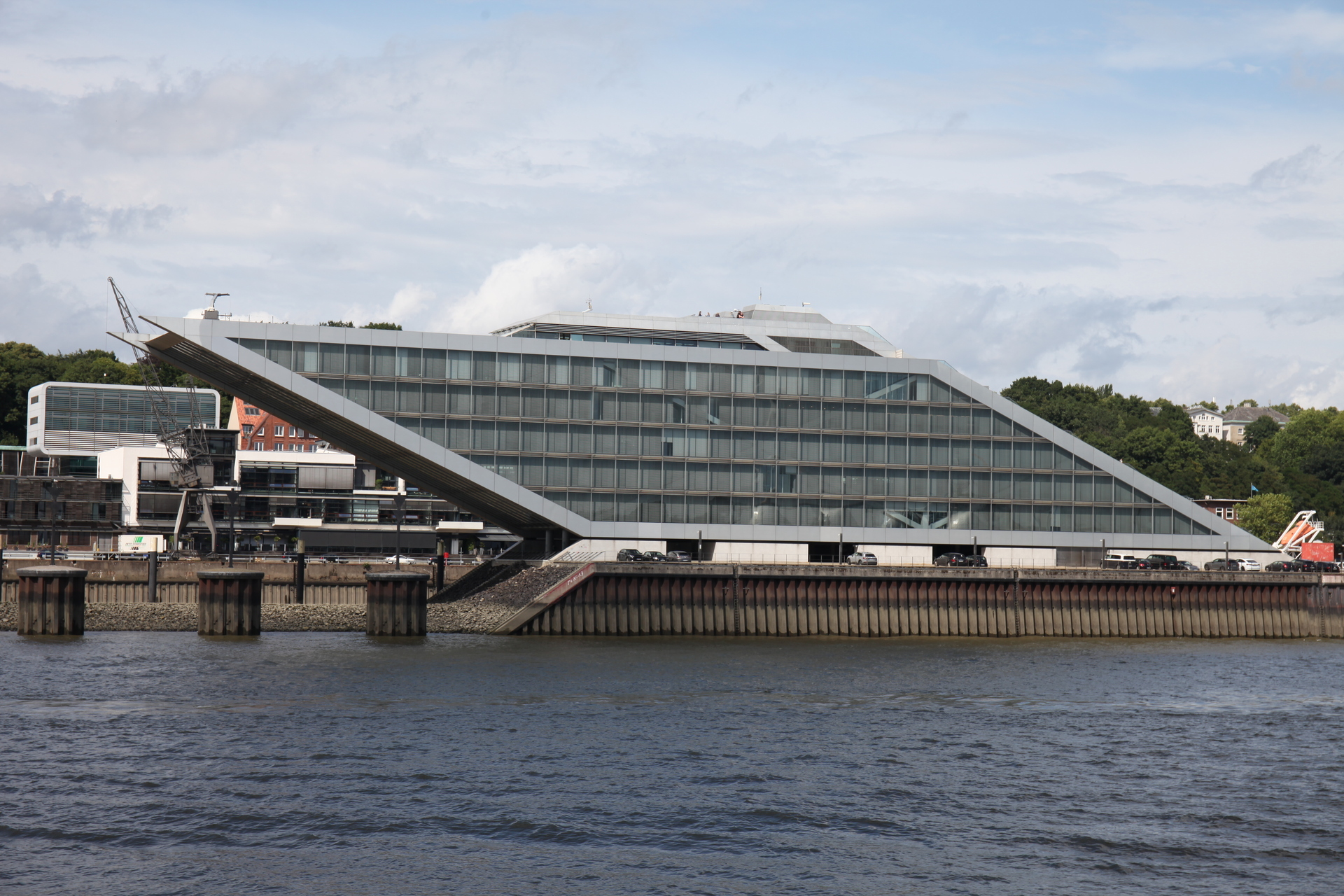 Bürogebäude Dockland in Blankenese